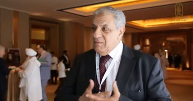 محلب : رؤساء دول الغرب يطالبون بتعليم مواطنيهم الإسلام الحقيقى فى الأزهر