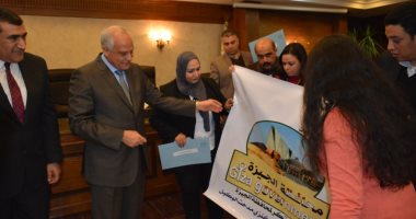 مصممة شعار منتدى شباب العالم تهدى محافظة الجيزة شعارا جديدا يجسد تراث المحافظة
