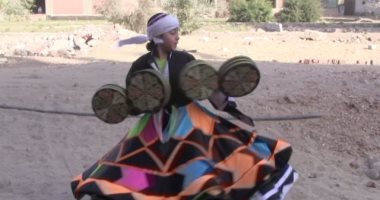 تنورة "عبد الرحمن" تقهر السرطان ويحلم بالعرض أمام الرئيس