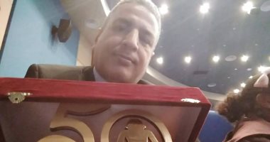 محمود عبده: فوزى بجائزة معرض الكتاب شهادة من نقاد كبار