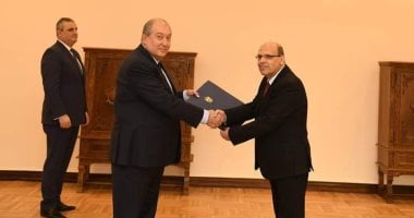 سفير مصر بأرمينيا يقدم أوراق الاعتماد للرئيس الأرمينى ويلتقى رئيس البرلمان 
