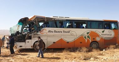  إصابة 23 شخصا إثر تصادم أتوبيس مع سيارة نقل بمقطورة فى الإسكندرية