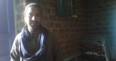 صور.. مريض بسوهاج يناشد المسئولين علاجه على نفقة الدولة وتوفير معاش له