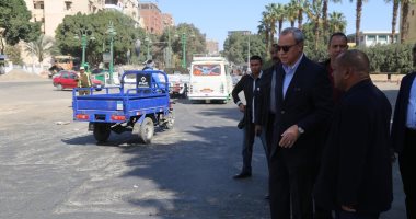 محافظ قنا يطالب بمراعاة ذوى الاحتياجات الخاصة أثناء تنفيذ أعمال الرصف 