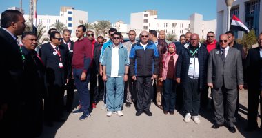 محافظ الجيزة ووزير الشباب فى ماراثون للجرى بمشاركة 3 آلاف طالب ـ صور