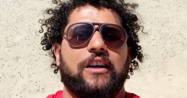 على طريقة محمد صلاح.. رامى يشارك بصورة قبل وبعد الدقن: بتدفى فى الشتاء  