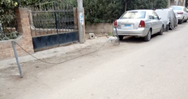 شكوى من حواجز حديدية تعوق ركن السيارات بشارع عوف فى النزهة الجديدة