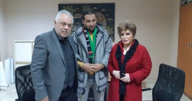 صور.. تكريم صفية العمرى فى ختام مهرجان أيام القاهرة للمنودراما