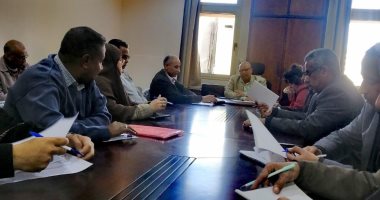 مدير كهرباء الأقصر يناقش معوقات تحصيل مستحقات الشركة ويطالب بحسن معاملة المواطنين