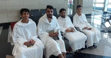 شاهد.. لاعبو الاتحاد السكندرى بـ"ملابس الإحرام" قبل التوجه إلى السعودية