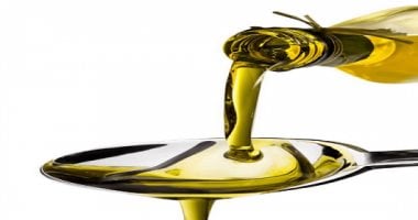 دلع جسمك.. زيت الثعبان يحافظ على صحة القلب والعضلات