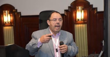 صور.. الأمراض تهدد صناعة الدواجن.. خبراء: أنفلونزا الطيور على القمة.. استيراد المجمد وارتفاع مدخلات الصناعة والأدوية "خطر".. الخريطة الوبائية إنقاذ لاستثماراتها.. وحظر "الطيور الحية" يحتاج آليات واضحة لتطبيقه