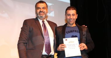 صور.. مهرجان أيام القاهرة الدولى للمونودراما يكرم المخرج جمال عبد الناصر