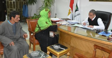 محافظ سوهاج يوجه بعلاج 3 أشقاء مصابين بضمور فى العضلات على نفقة الدولة
