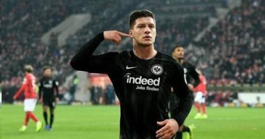أخبار برشلونة اليوم عن منافسة ريال مدريد عن ضم يوفيتش هداف البوندزليجا