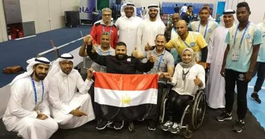 تعرف على تفاصيل مكالمة وزير الرياضة لبعثة الأثقال فى الإمارات