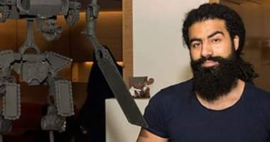 إيديه تتلف في حرير.. عبد الرحمن حب الاختلاف وعمل من الخردة منحوتات فنية