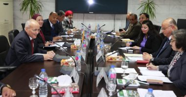وزيرا البيئة والإنتاج الحربى يجتمعان مع البنك الدولى لبحث منظومة النظافة