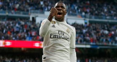 خلاف مرتقب بين رئيس ريال مدريد وزيدان.. اعرف السبب 