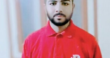 نفس الشىء ولكنكم تحبون المشاهير..عمرو : أصحابى بيقولوا انى شبه هانى عادل