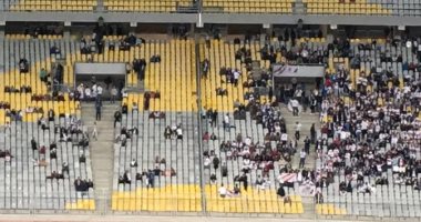 صور.. جمهور الزمالك يُزين مدرجات البرج استعدادا لمواجهة نصر حسين داى