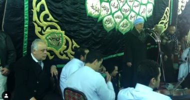 أشرف زكى يحضر الليلة الختامية بمولد السيدة نفيسة.. فيديو 
