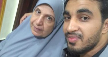 سنجل وبحتفل بالفلانتين.. مصطفى: عيد الحب أحلى مع أمى وإخواتى