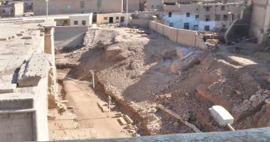 صور.. رئيس مدينة إسنا: سور المعبد المنهار بالطوب الأحمر وليس آثريا