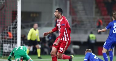 كوكا يقود هجوم أولمبياكوس ضد دينامو كييف  فى الدوري الأوروبى