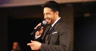 حماقي يتألق فى أضخم حفلات عيد الحب بحضور كامل العدد