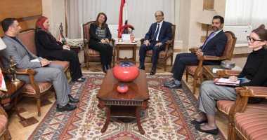 غادة والى: الحكومة تعمل على بناء الإنسان وتوفير فرص عمل للشباب