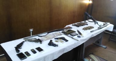 ضبط كيلو حشيش و350 طلقة و7 أسلحة نارية بحوزة 3 عمال بطما فى سوهاج