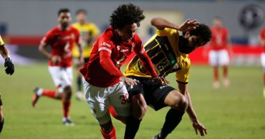 75 دقيقة .. الأهلى يستحوذ ويتقدم على الإنتاج بهدف 