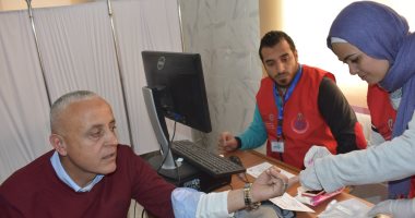 نائب "المجتمعات العمرانية" يفتتح الوحدة الصحية بالإسكان الاجتماعى بالشروق