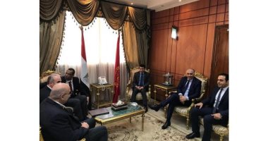 صور.. وزير الرياضة يلتقى اللجنة المنظمة لبطولة البحر المتوسط لكرة اليد ببورسعيد
