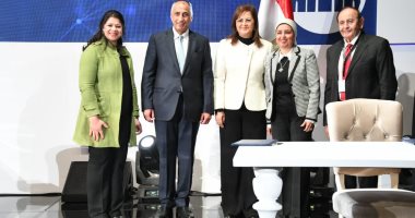 وزارة التخطيط وجامعة النيل توقعان بروتوكولا لإنشاء مصنع مصغر "مايكرو فاكتورى"