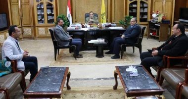 محافظ شمال سيناء يوجه بتحسين الخدمات الصحية للمواطنين