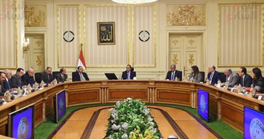 رئيس الوزراء يعقد اجتماعا لبحث سبل تذليل معوقات نفاذ المنتجات الغذائية للخارج