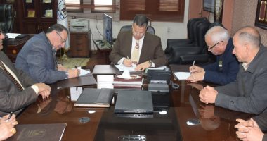 محافظ بنى سويف يوقع بروتوكول تعاون لتنفيذ مشروعات الصرف بالقرى