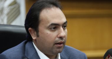 التعليم لمعلمى مصر بمناسبة يوم المعلم العالمى: انتظروا أخبار سعيدة خلال أيام