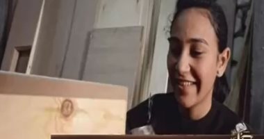 فيديو.. فتاة متفوقة فى صناعة الأثاث بـ"كل يوم": "نفسى أقابل الرئيس"