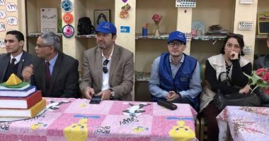 وفد برنامج الأغذية العالمى يزور مدارس الأقصر  