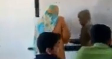 تداول فيديو لطلاب مدرسة بالدقهلية يصففون شعرهم أثناء شرح المعلمة