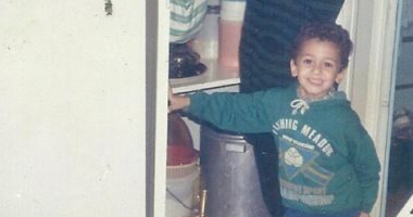 سعد لمجرد يسترجع ذكريات طفولته بصورة طريفة 