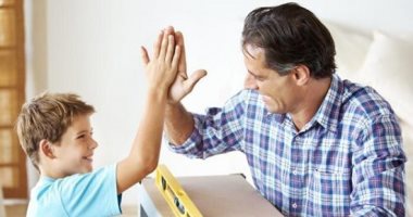 خدى رأيه وافهميه... 6 نصائح عشان تخلى طفلك واثق فى نفسه