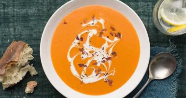 طريقة عمل شوربة الطماطم.. جربيها 