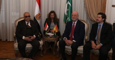 المستشار بهاء أبو شقة يستقبل السفير الأسبانى فى حزب الوفد