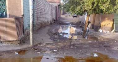 قارئ يشكو من تلف مواسير المياة بقرية بنبان بمحافظة أسوان