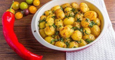طريقة عمل سهلة للبطاطس صغيرة الحجم