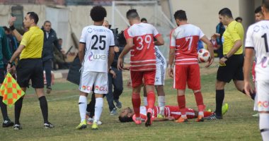 فيديو وصور .. انقاذ لاعب بلدية المحلة من الموت بعد بلع لسانه